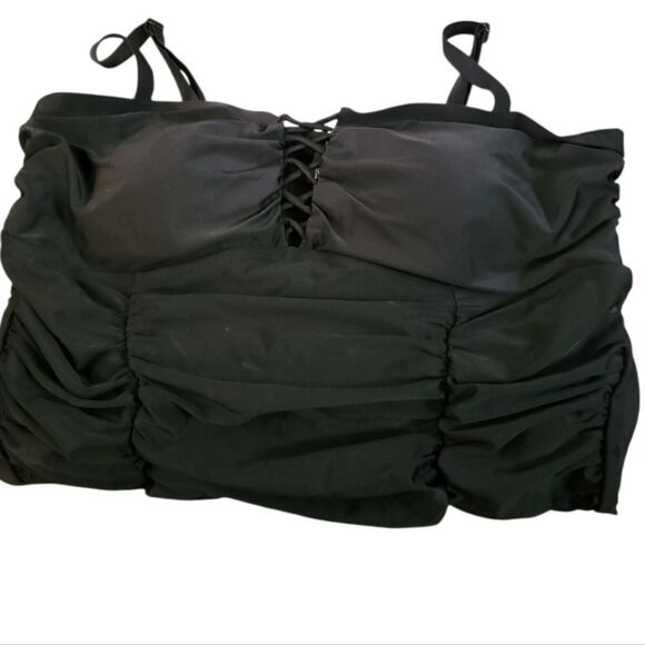 Torrid Wireless Lattice One-Piece Swimsuit - Picture 6 of 8